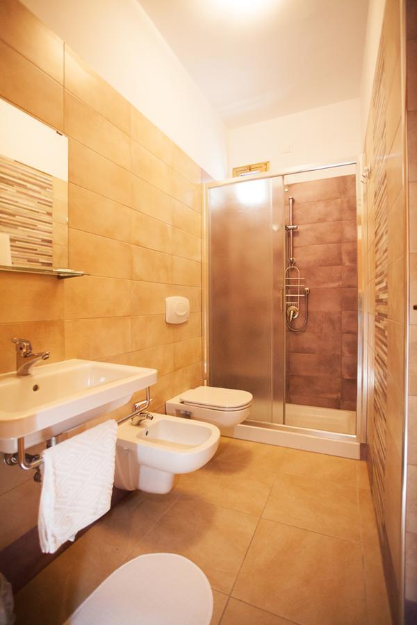 Albergo Paris Sottomarina Luaran gambar