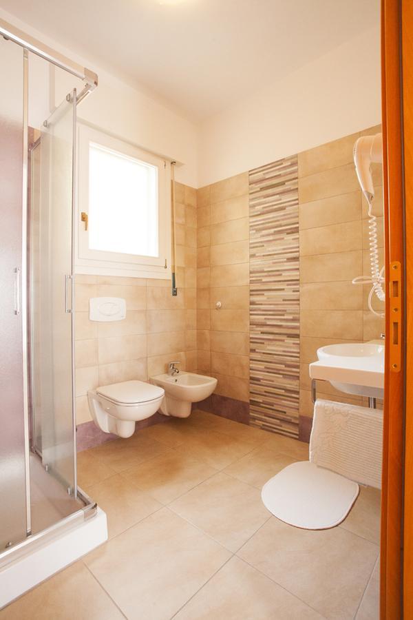 Albergo Paris Sottomarina Luaran gambar