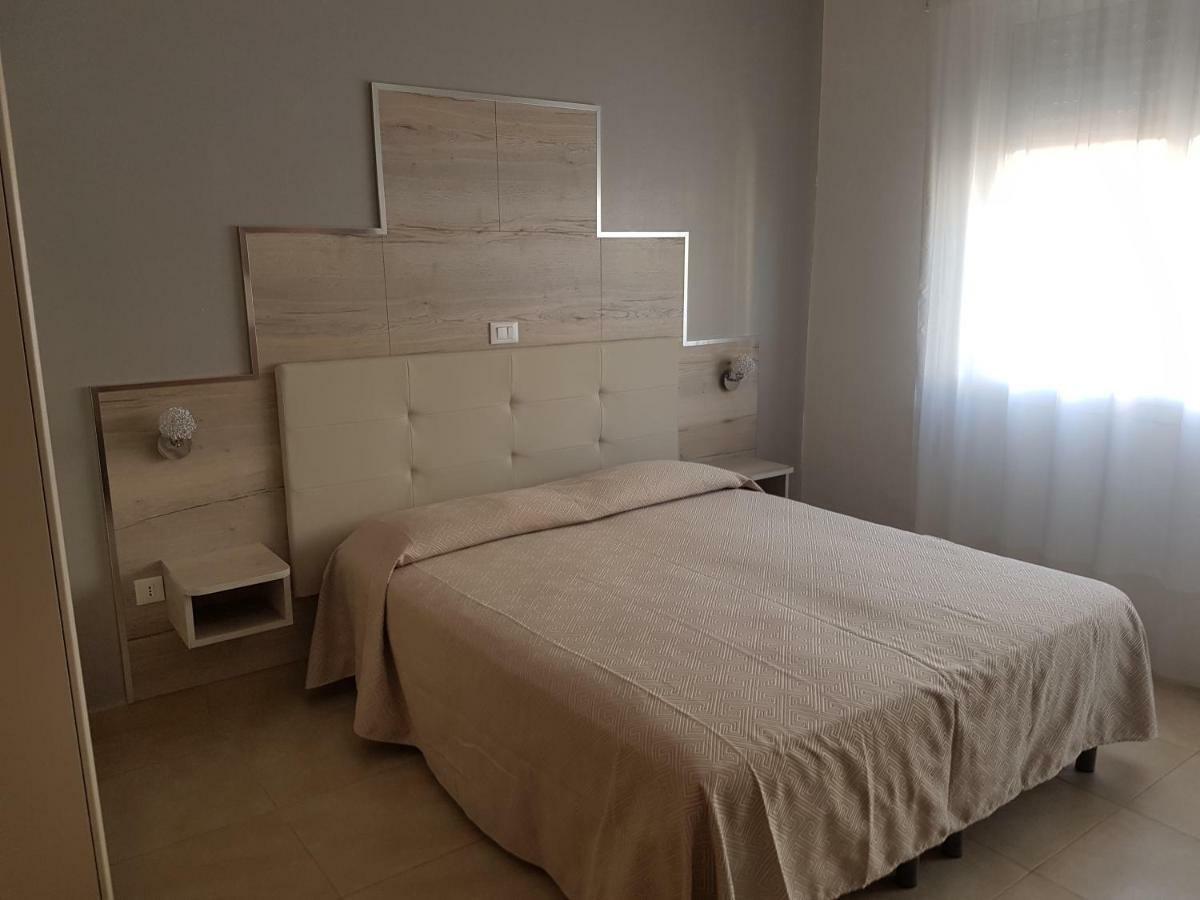 Albergo Paris Sottomarina Luaran gambar